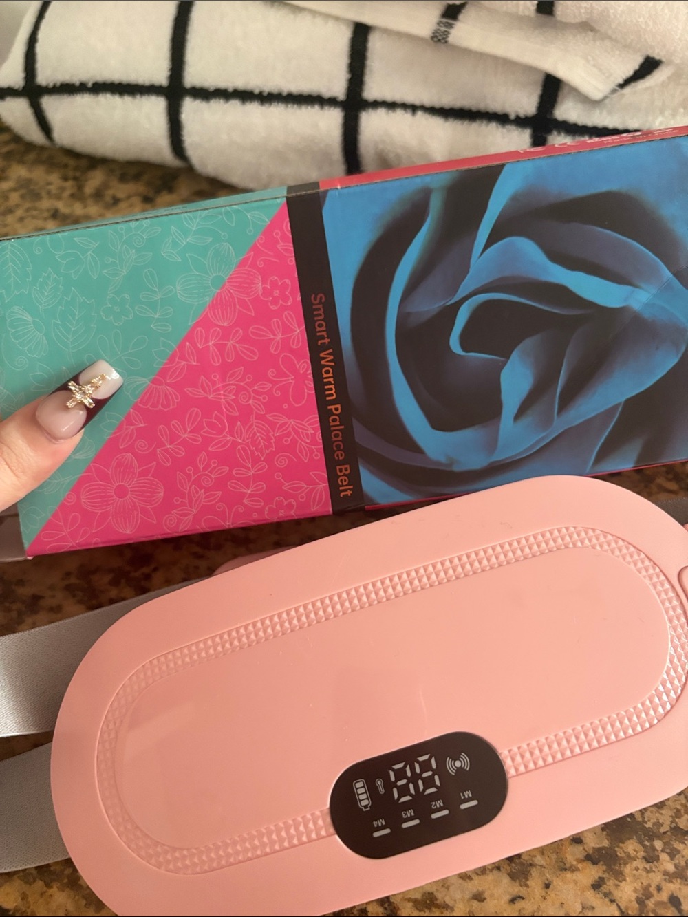 NIB Smart Warm Palace Belt Portable Menstrual Heating Pad - Pink🔥 - Picture 4 of 6